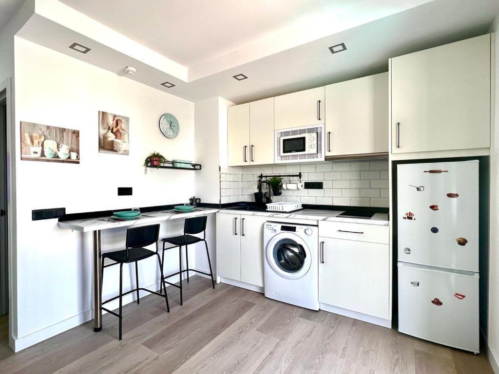 Fm Beach Home - Renovated Apartment With Swimming Pool Near Maspalomas Dunes & Beach 普拉亚戴尔雷安格莱斯 外观 照片
